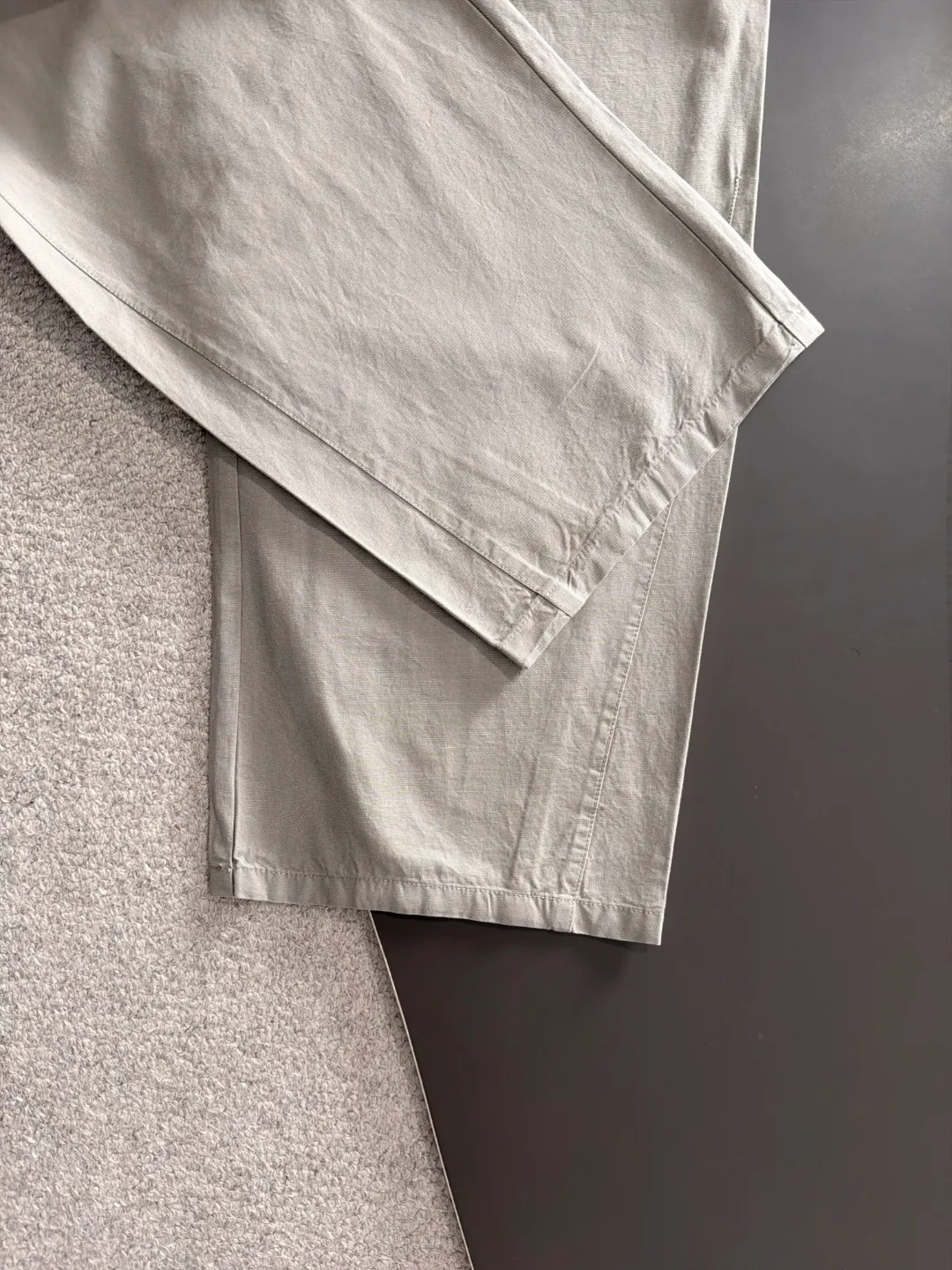 The next day shipped P195 Balenciaga 2026 summer New Arrival elastic casual pants, counter custom fabric Breathable high comfort, impeccable details, brand elements design concept, reflecting high quality. The hand feels delicate and soft! Casual cuts and awesome upper body! Sizes: S-3XL